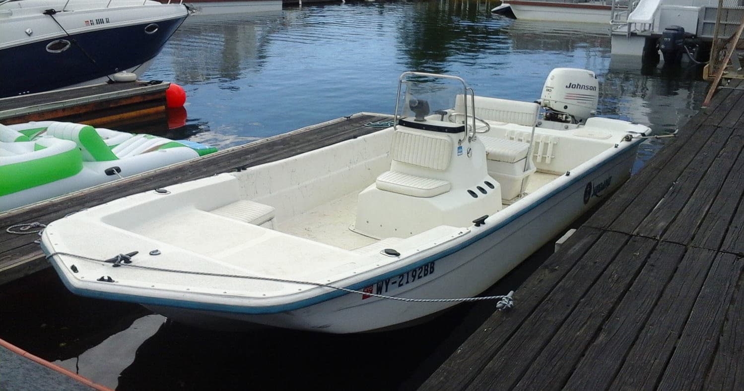 Center Console Fishing Boat